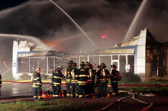 FAS TEAM STANDS BY AT FIRE IN MOHEGAN. 
Photo Courtesy Frank Becerra